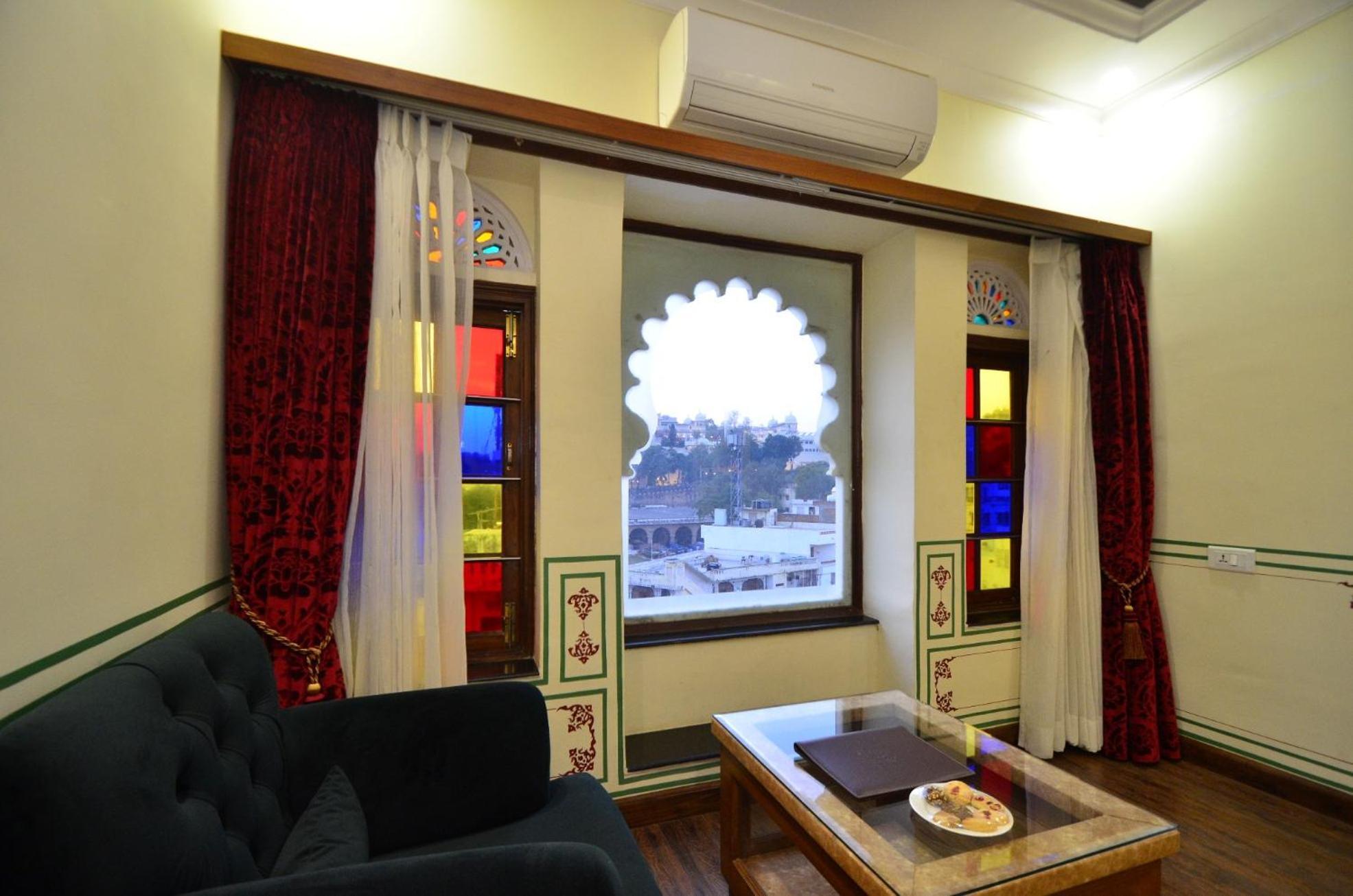 Aaram Mahal By Pachar Group